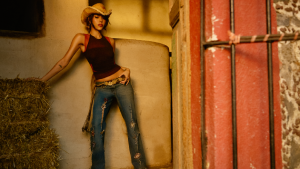 DANNA PRESENTA “KHE CALOR”, EL PRIMER SENCILLO DE SU NUEVA ERA QUE PROMETE SER MUY HOT