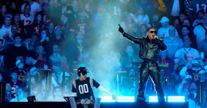 ¡Explosiva sesión en el Bernabéu! Daddy Yankee y Bizarrap sorprenden con la “BZRP Music Sessions Vol. 0/66” durante evento deportivo