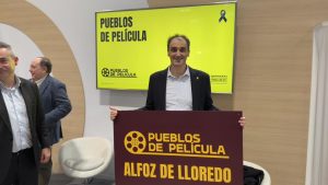 Hoy en #Fitur en el stand de #Turespaña #tourspain #alfozdelloredo #pueblodepeli…