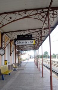 Renfe sustituirá por autobuses los trenes entre Puente San Miguel y Cabezón de l…
