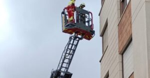 Desprendimiento De Parte De Una Fachada En San Vicente De La Barquera